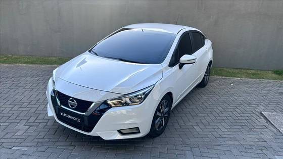 NISSAN VERSA 1.6 16V FLEX ADVANCE XTRONIC NISSAN VERSA 1.6 16V FLEX ADVANCE XTRONIC